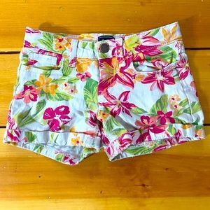 White flower jean shorts